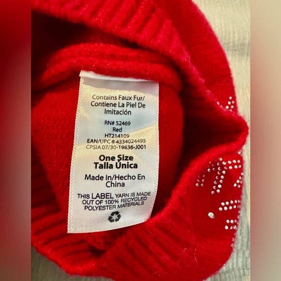 Crystal Snowflake Red Beanie w/Pom Pom Ears. Super cute! ❄️ One size. - Picture 3 of 4